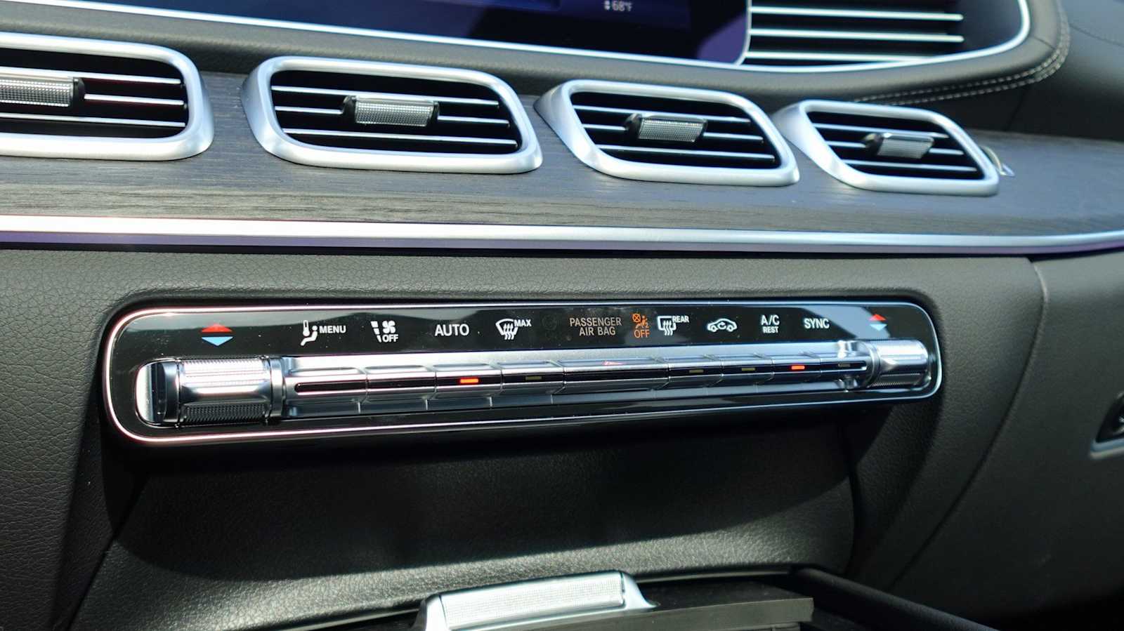 Thumbnail: 2026 Mercedes-Benz GLE - 32