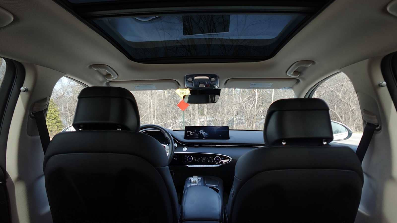 Thumbnail: 2025 Genesis GV70 - 23