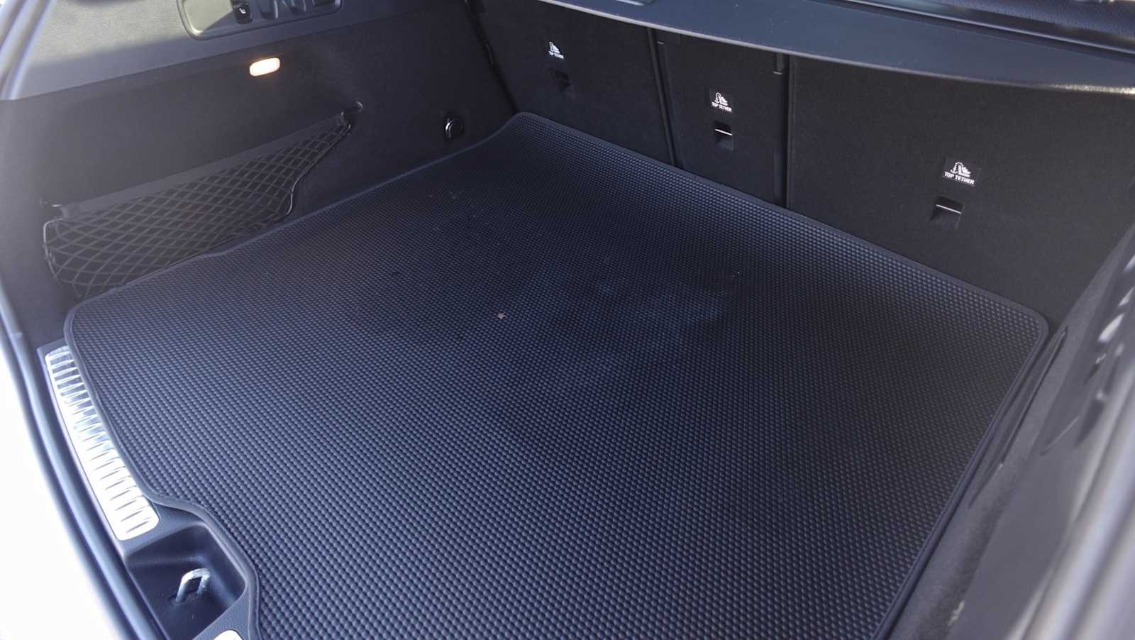 Thumbnail: 2026 Mercedes-Benz GLC - 20