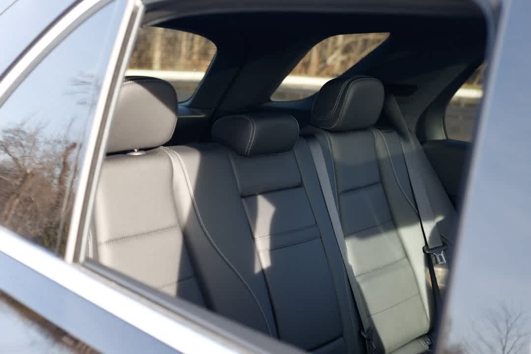 Thumbnail: 2026 Mercedes-Benz GLE - 14