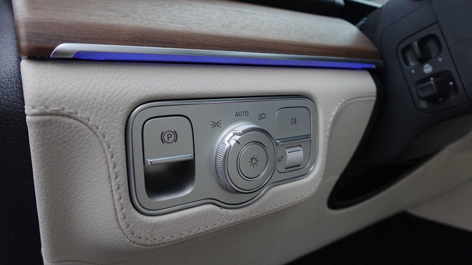 Thumbnail: 2026 Mercedes-Benz GLE - 32