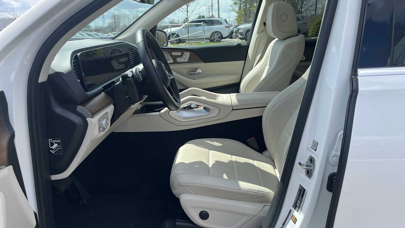 Thumbnail: 2024 Mercedes-Benz GLE - 15