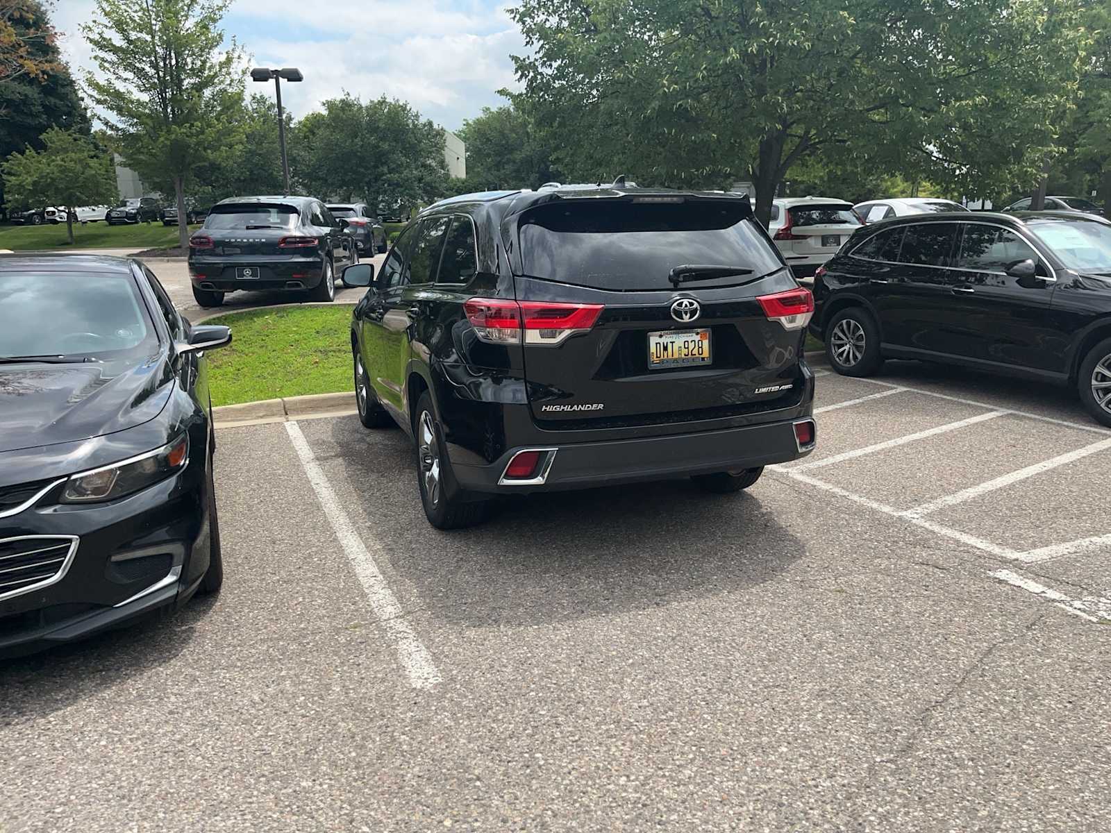 Thumbnail: 2018 Toyota Highlander - 4