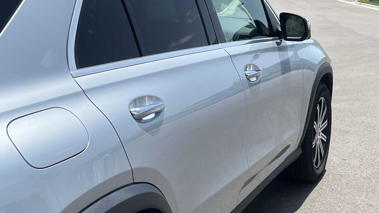 Thumbnail: 2025 Mercedes-Benz GLE - 21