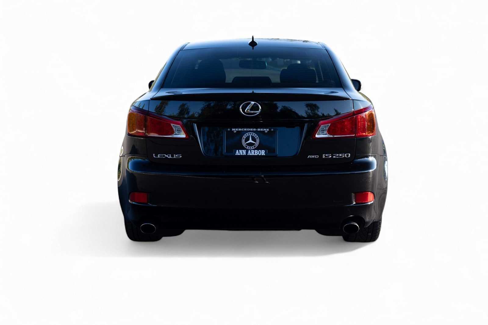 2010 Lexus IS 250 photo 2
