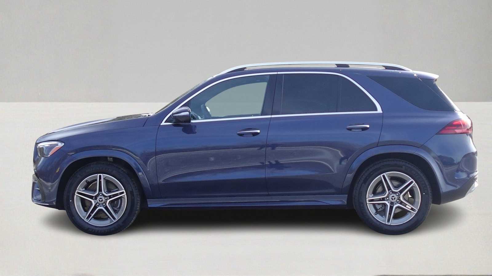 Thumbnail: 2026 Mercedes-Benz GLE - 8