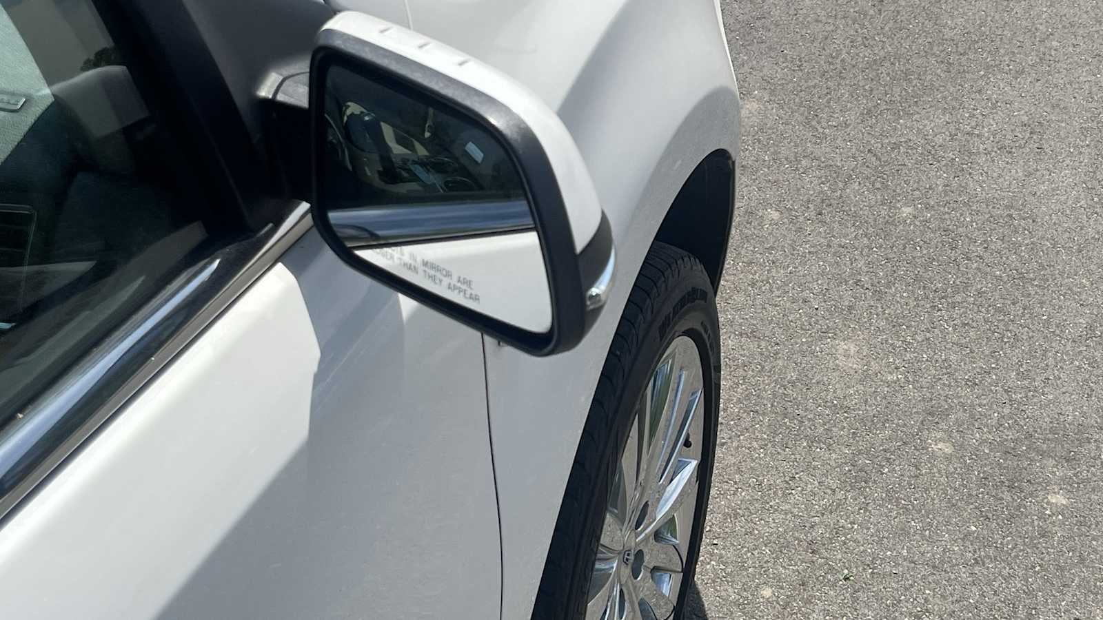 Thumbnail: 2013 Lincoln MKX - 20