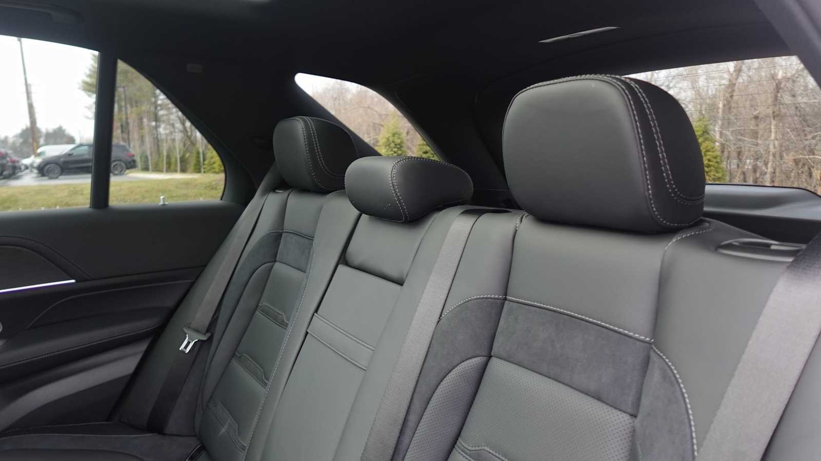 Thumbnail: 2026 Mercedes-Benz GLE - 47