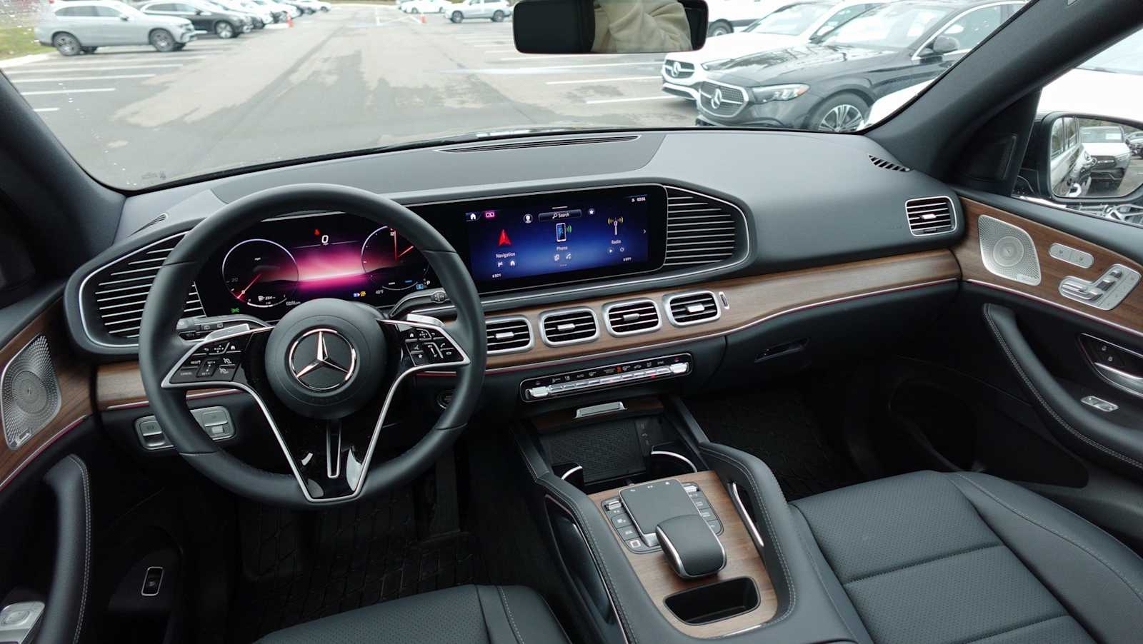 Thumbnail: 2026 Mercedes-Benz GLE - 29