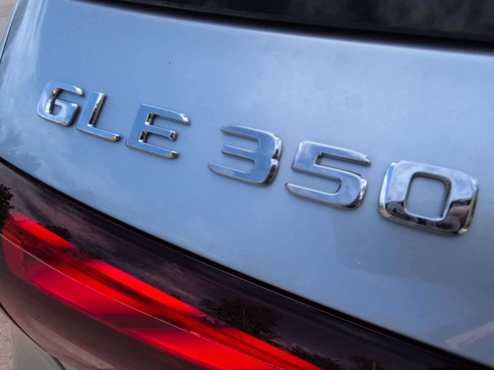 Thumbnail: 2026 Mercedes-Benz GLE - 13