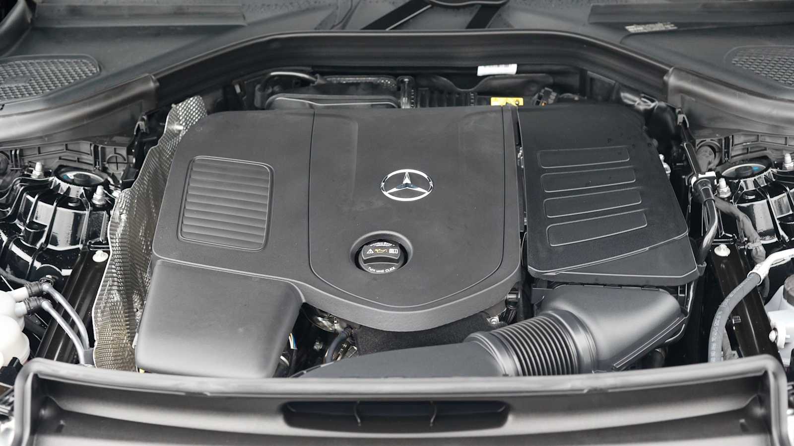 Thumbnail: 2026 Mercedes-Benz GLC - 39