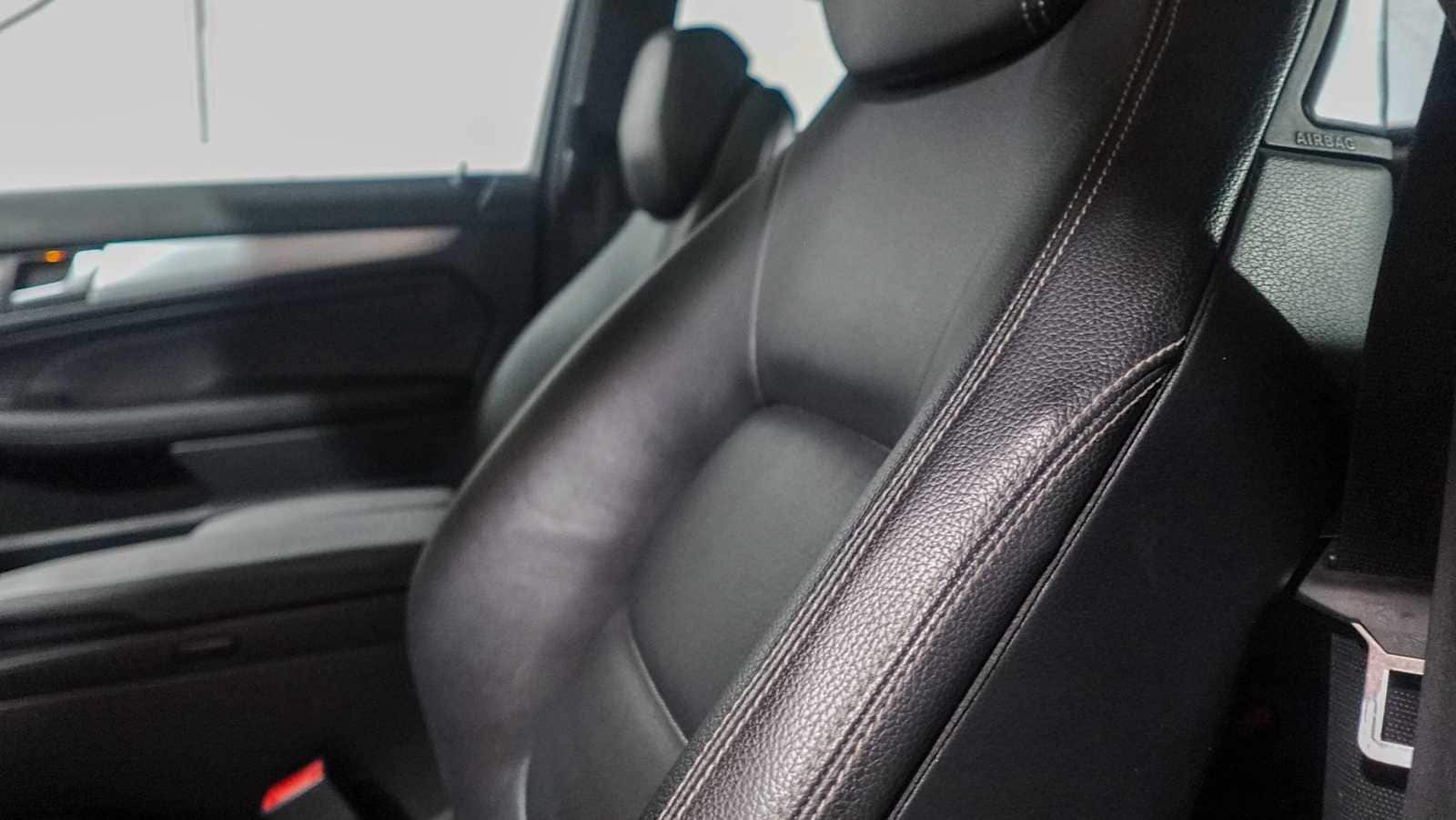 Thumbnail: 2015 Mercedes-Benz C-Class - 48