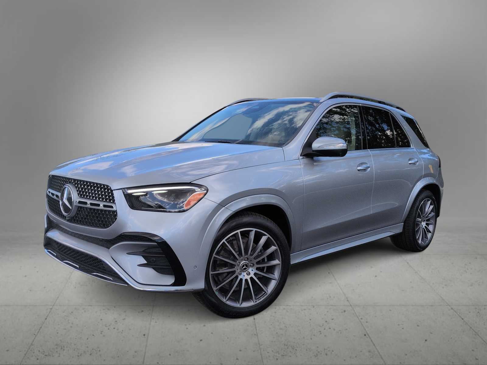 Thumbnail: 2026 Mercedes-Benz GLE - 1
