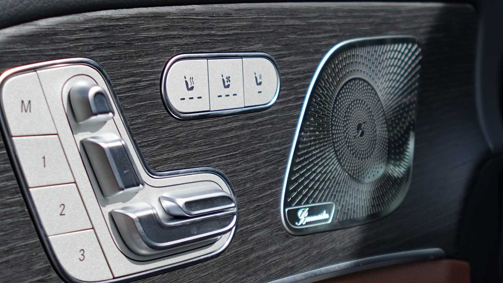 Thumbnail: 2026 Mercedes-Benz GLE - 23