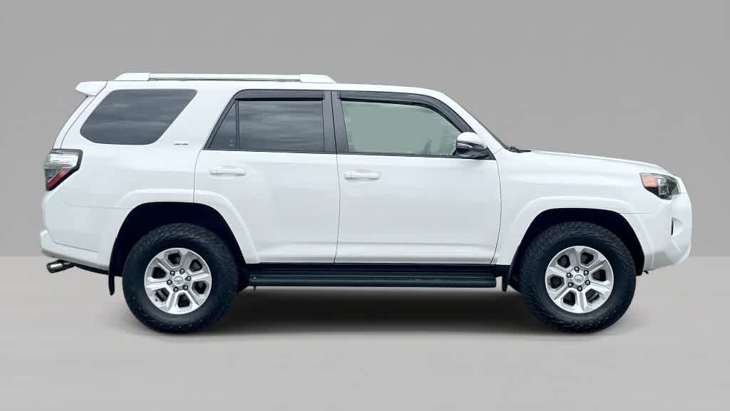 Thumbnail: 2015 Toyota 4Runner - 6