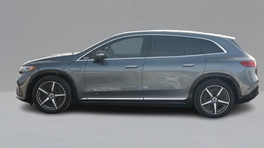 Thumbnail: 2023 Mercedes-Benz EQS - 8
