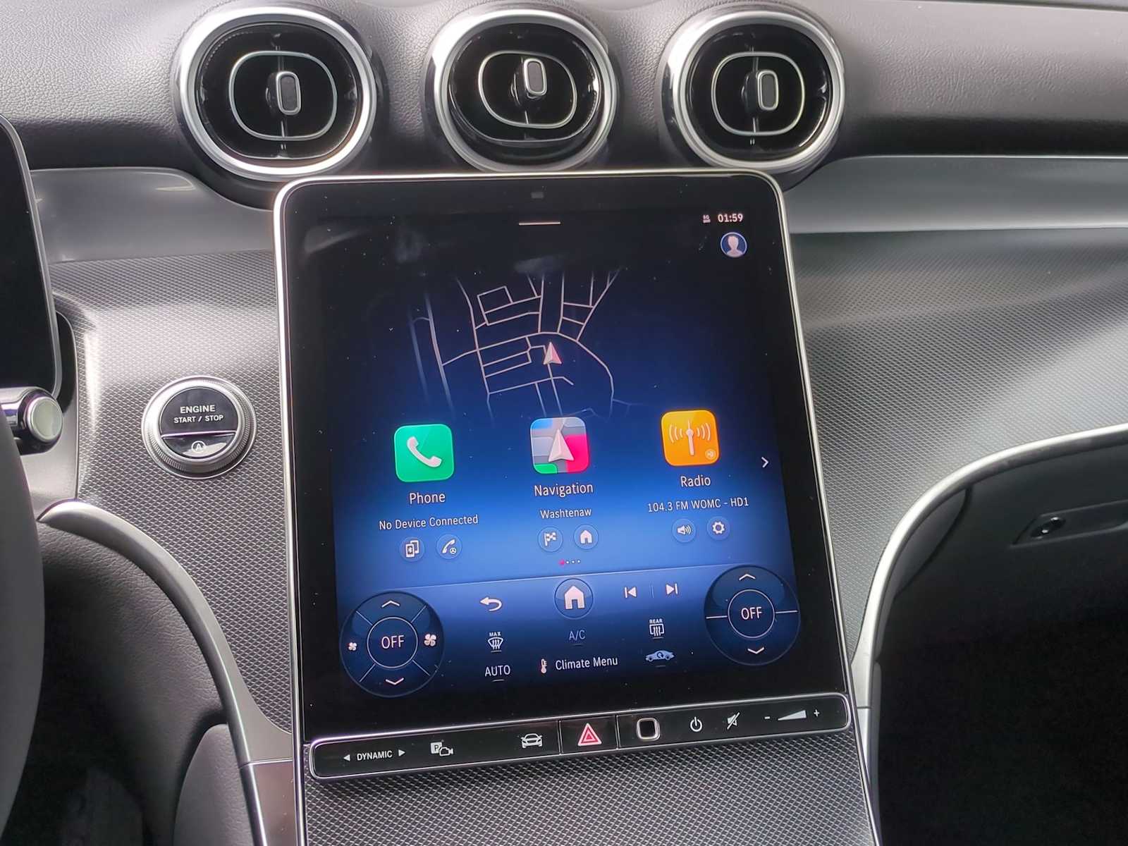 Thumbnail: 2025 Mercedes-Benz GLC - 28