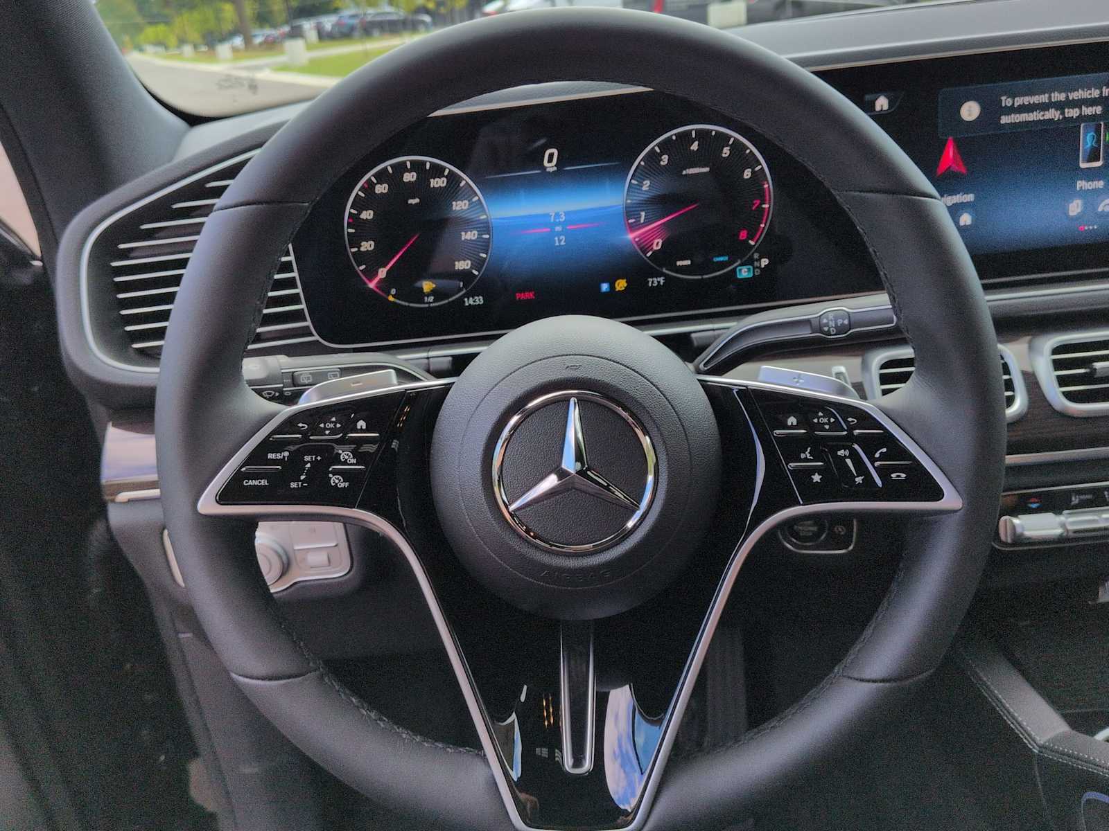 Thumbnail: 2025 Mercedes-Benz GLE - 25