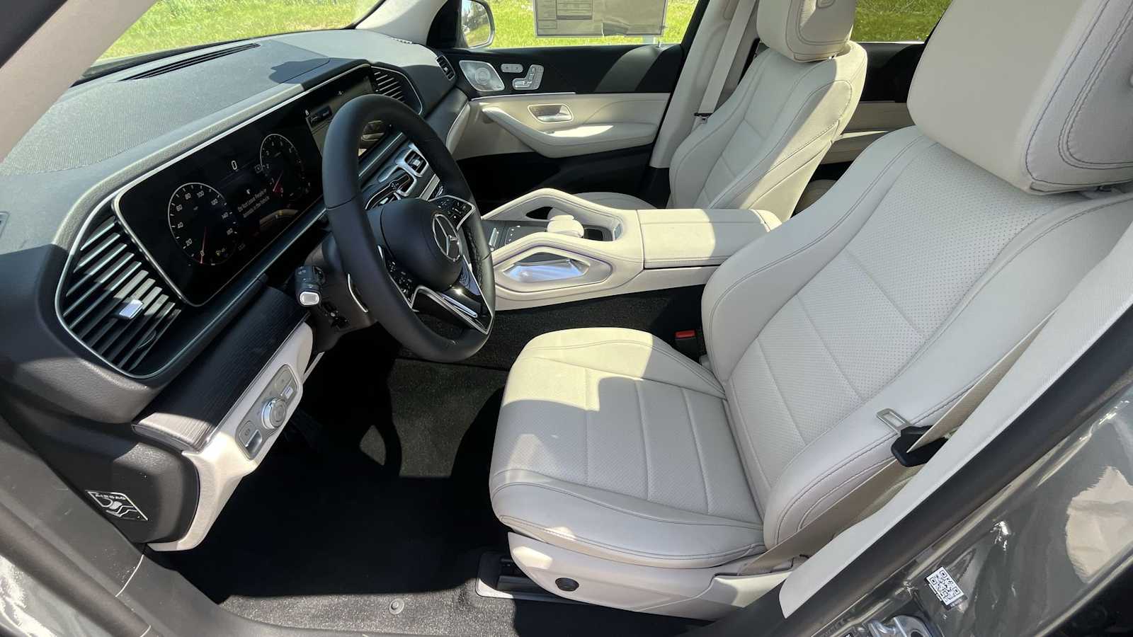 Thumbnail: 2026 Mercedes-Benz GLE - 15