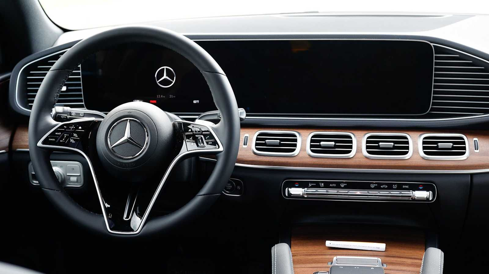 Thumbnail: 2026 Mercedes-Benz GLE - 12