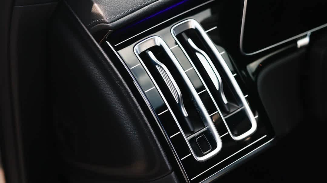 Thumbnail: 2023 Mercedes-Benz S-Class - 30