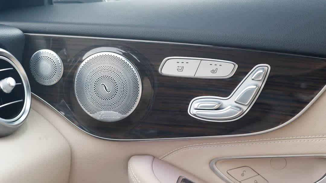 Thumbnail: 2021 Mercedes-Benz C-Class - 32