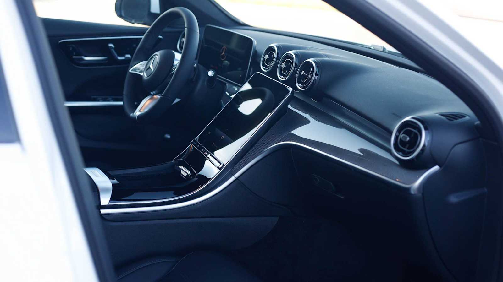 Thumbnail: 2026 Mercedes-Benz C-Class - 15