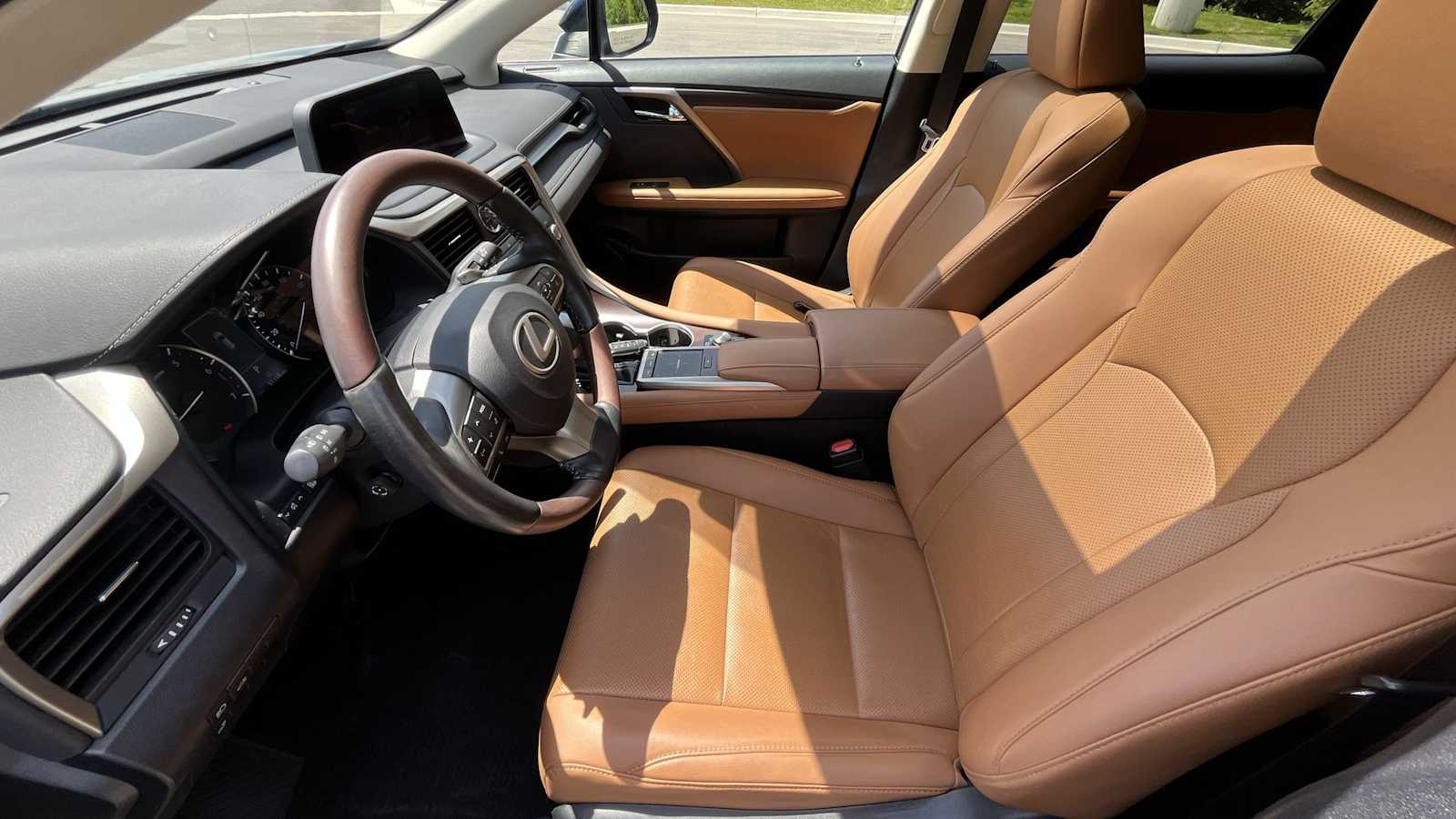 Thumbnail: 2021 Lexus RX - 14