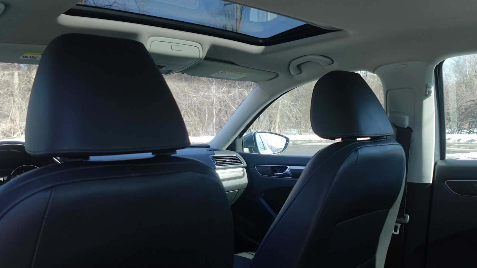 Thumbnail: 2017 Volkswagen Passat - 27