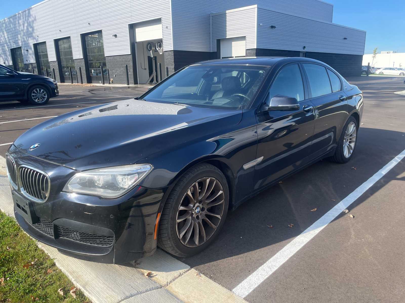 Thumbnail: 2013 BMW 7 Series - 10