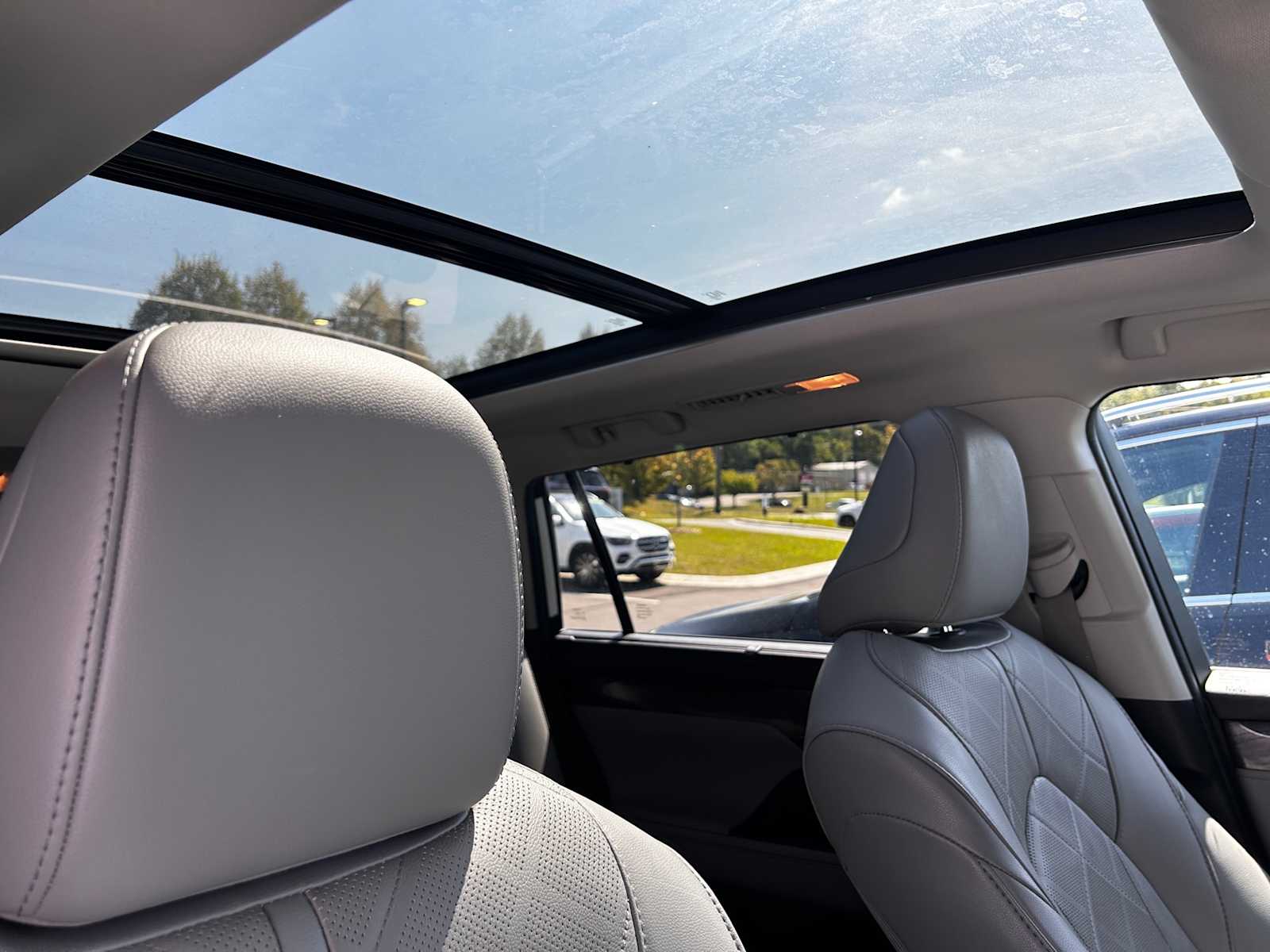 Thumbnail: 2020 Toyota Highlander - 3