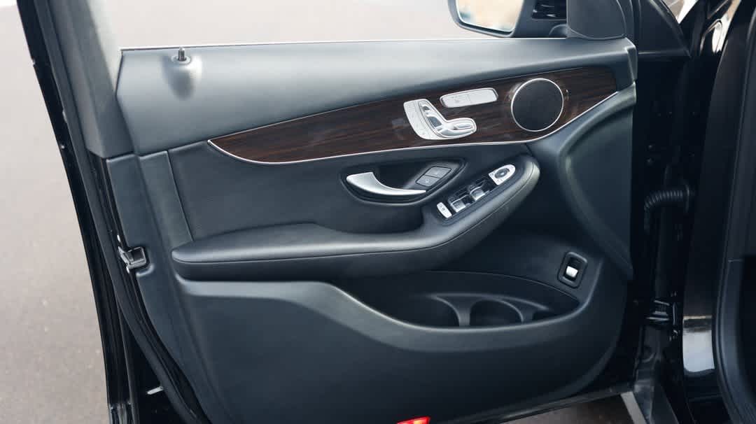 Thumbnail: 2022 Mercedes-Benz GLC - 15