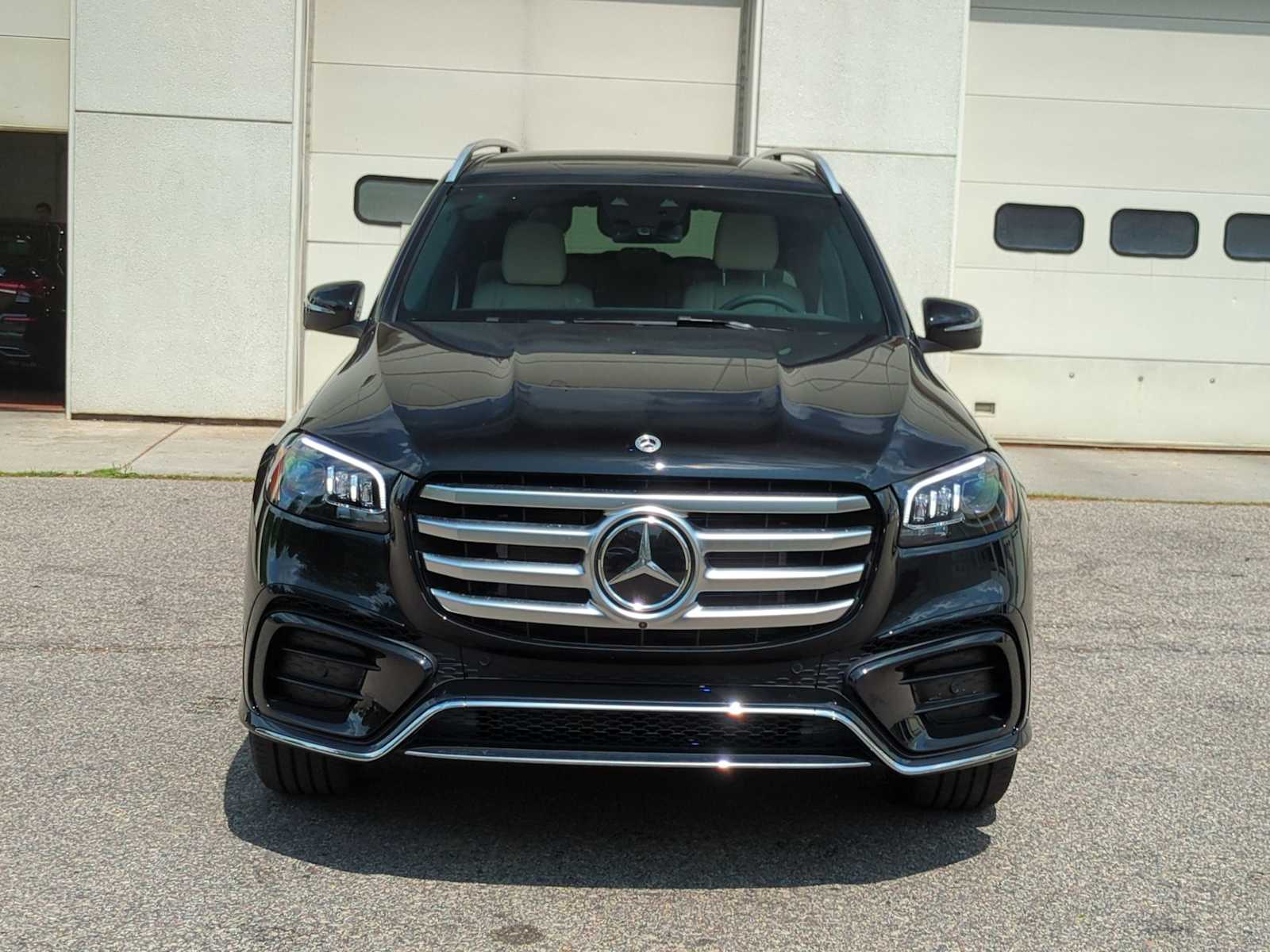 Thumbnail: 2025 Mercedes-Benz GLS - 3