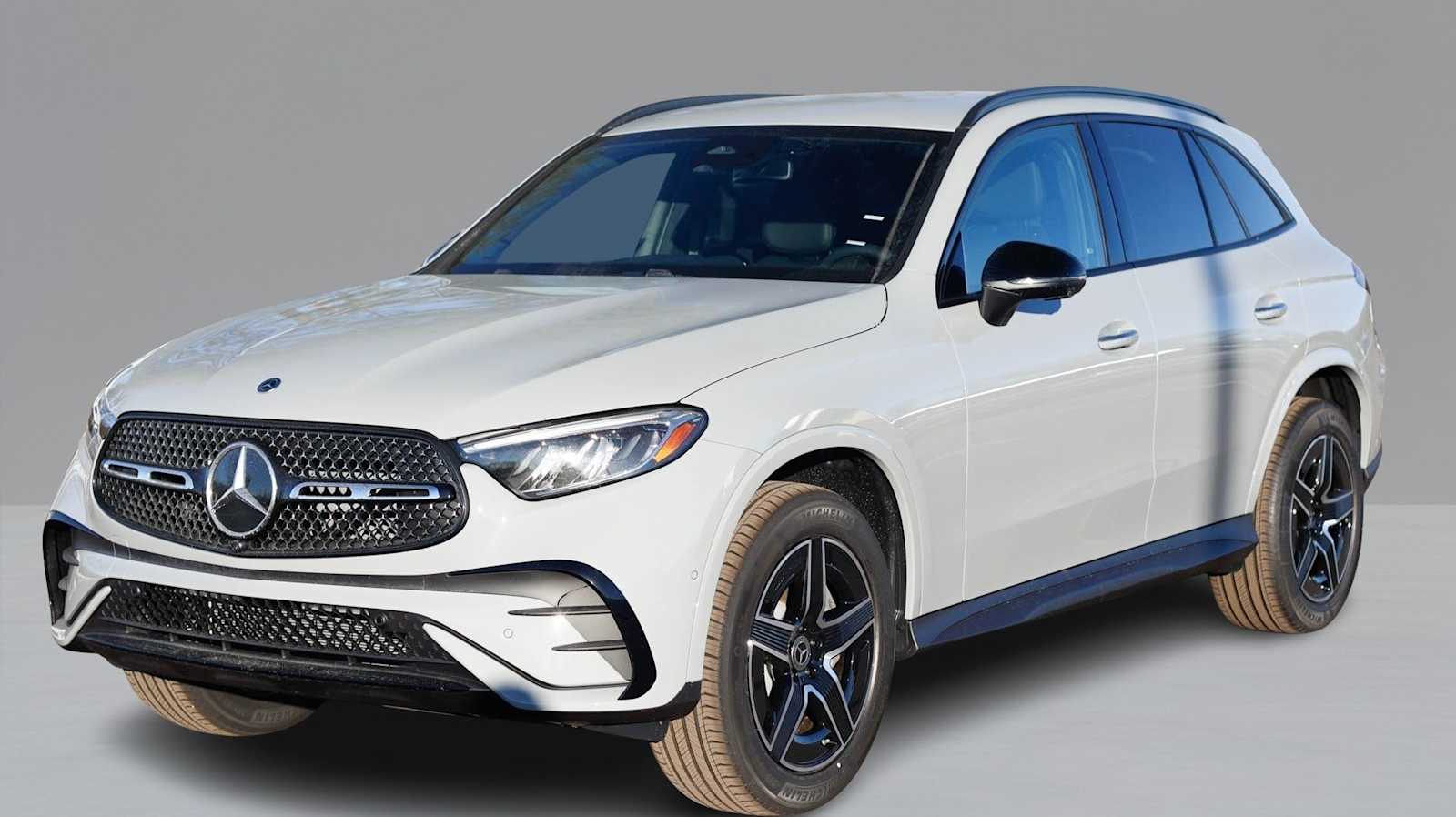 2026 Mercedes-Benz GLC Base's photo