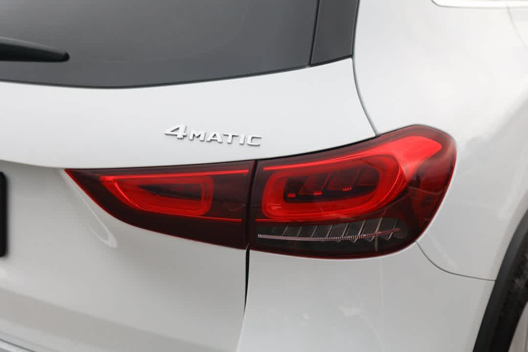 Thumbnail: 2023 Mercedes-Benz GLA - 10