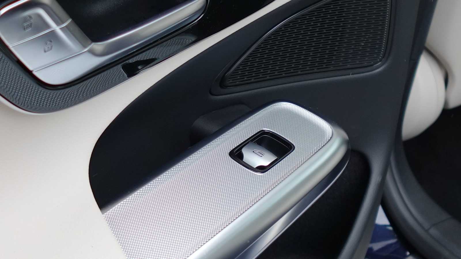 Thumbnail: 2026 Mercedes-Benz E-Class - 39