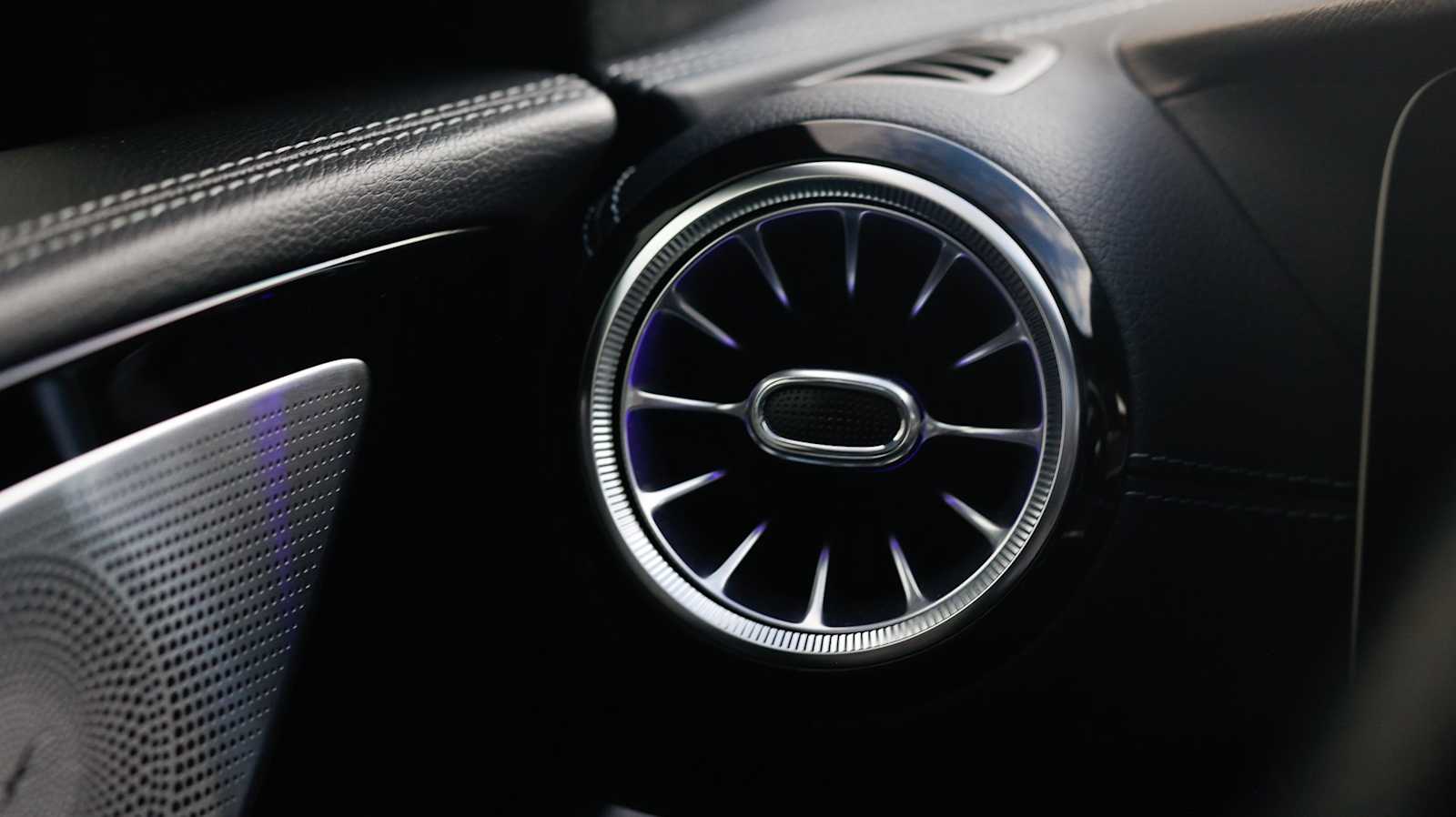 Thumbnail: 2023 Mercedes-Benz AMG GT - 33