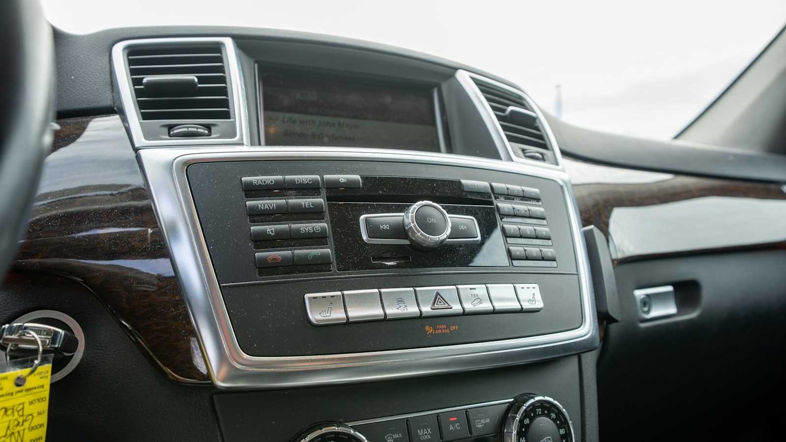 Thumbnail: 2013 Mercedes-Benz M-Class - 14