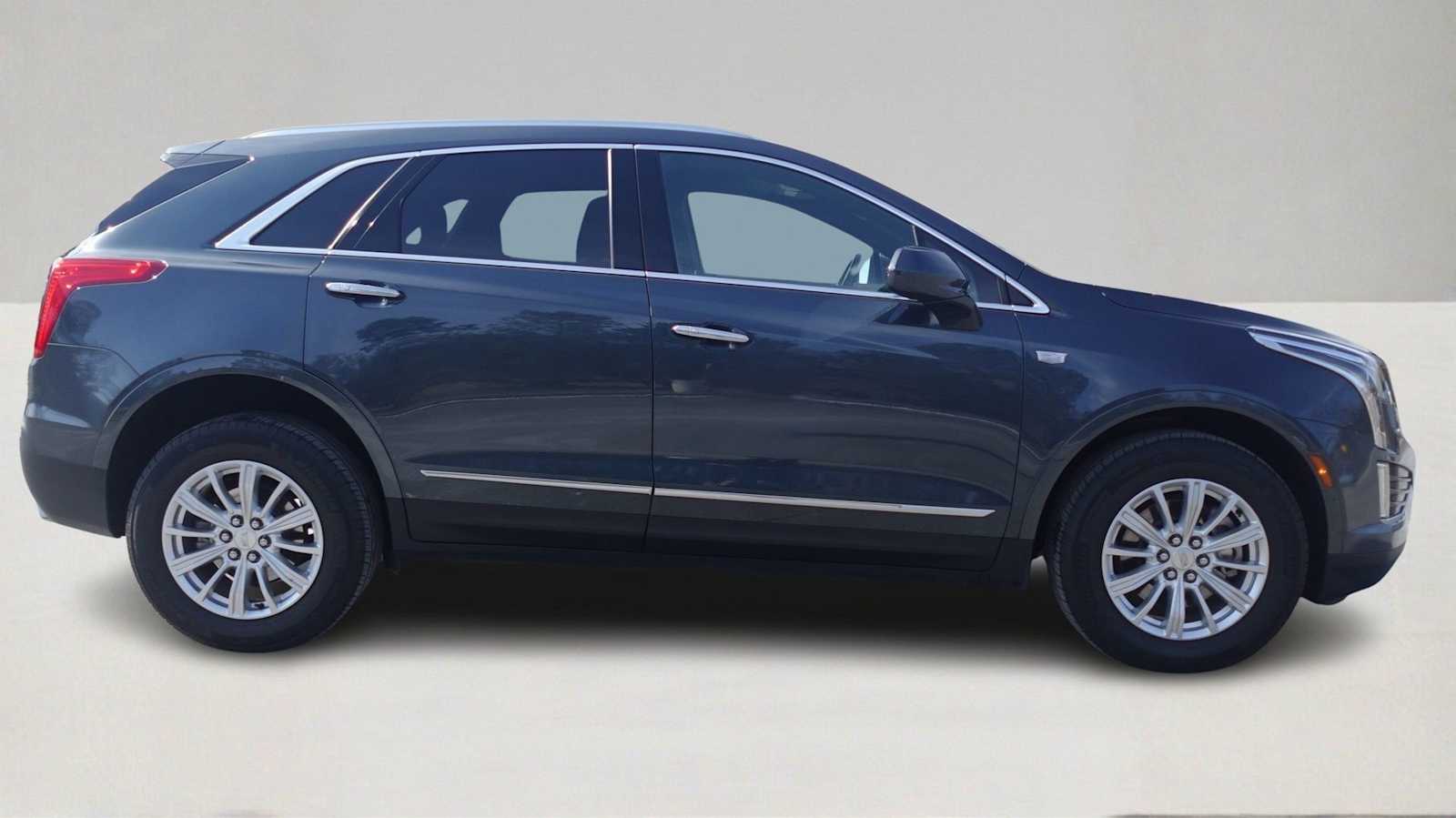 Thumbnail: 2019 Cadillac XT5 - 4