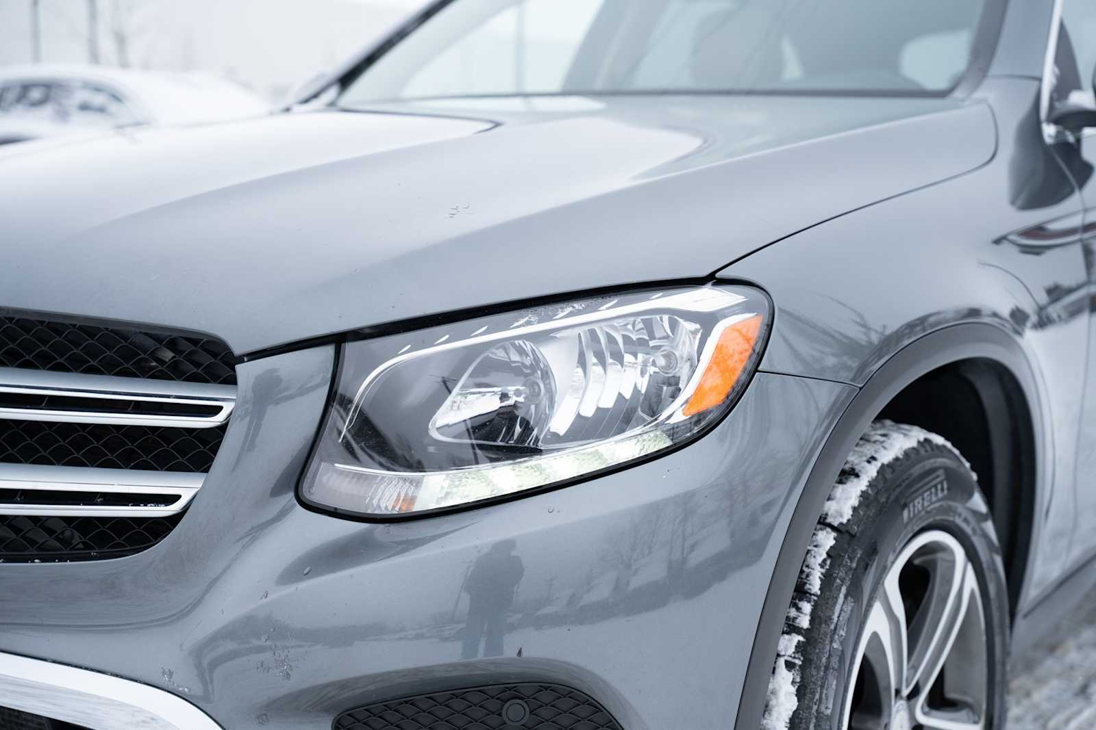 Thumbnail: 2016 Mercedes-Benz GLC - 35