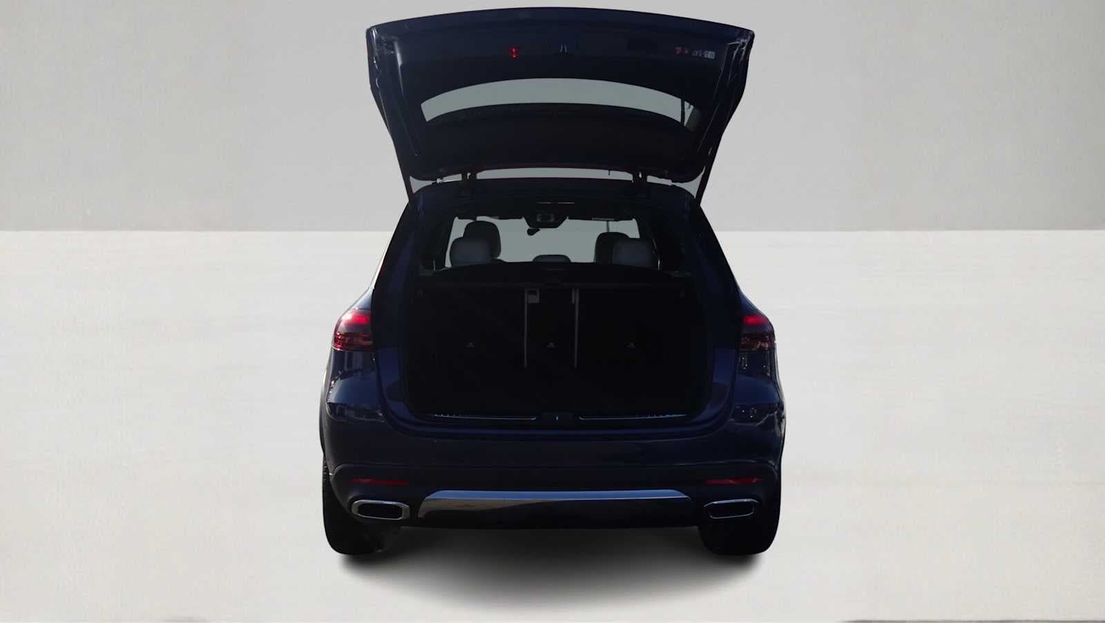 Thumbnail: 2026 Mercedes-Benz GLE - 9