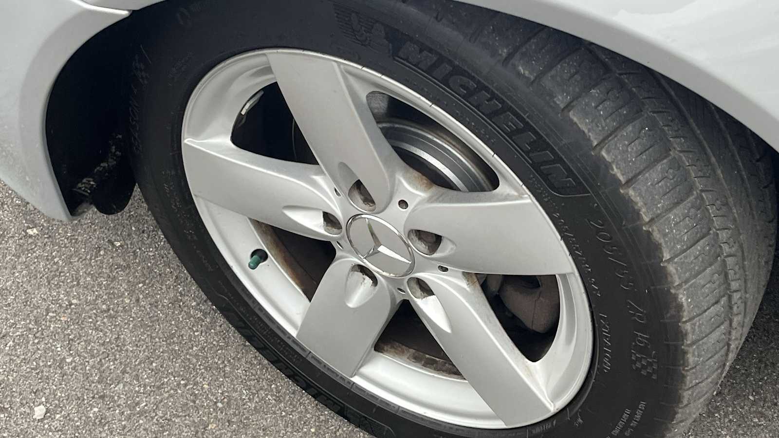 Thumbnail: 2006 Mercedes-Benz SLK - 23
