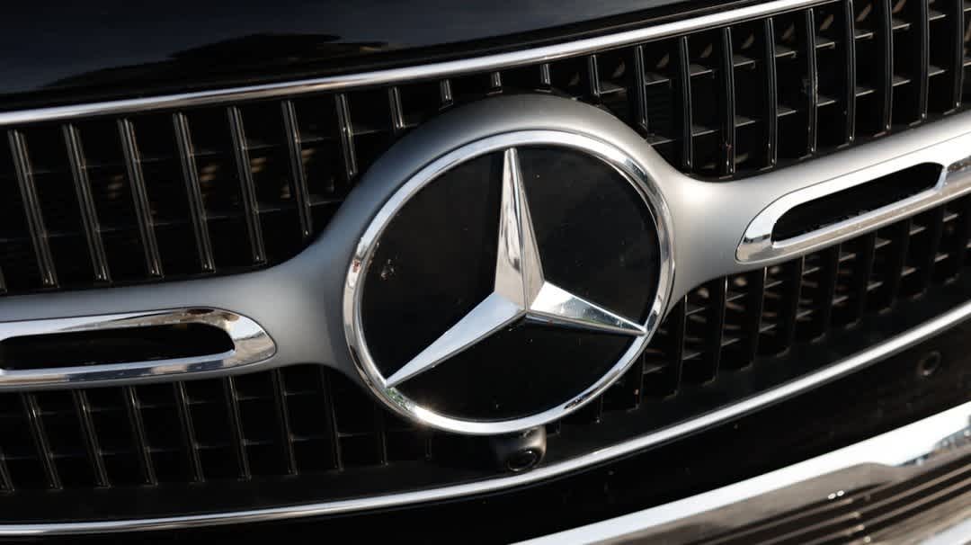 Thumbnail: 2024 Mercedes-Benz GLC - 27