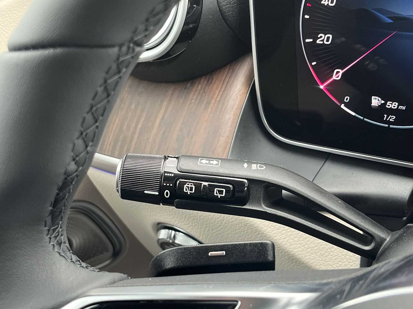 Thumbnail: 2026 Mercedes-Benz GLC - 34