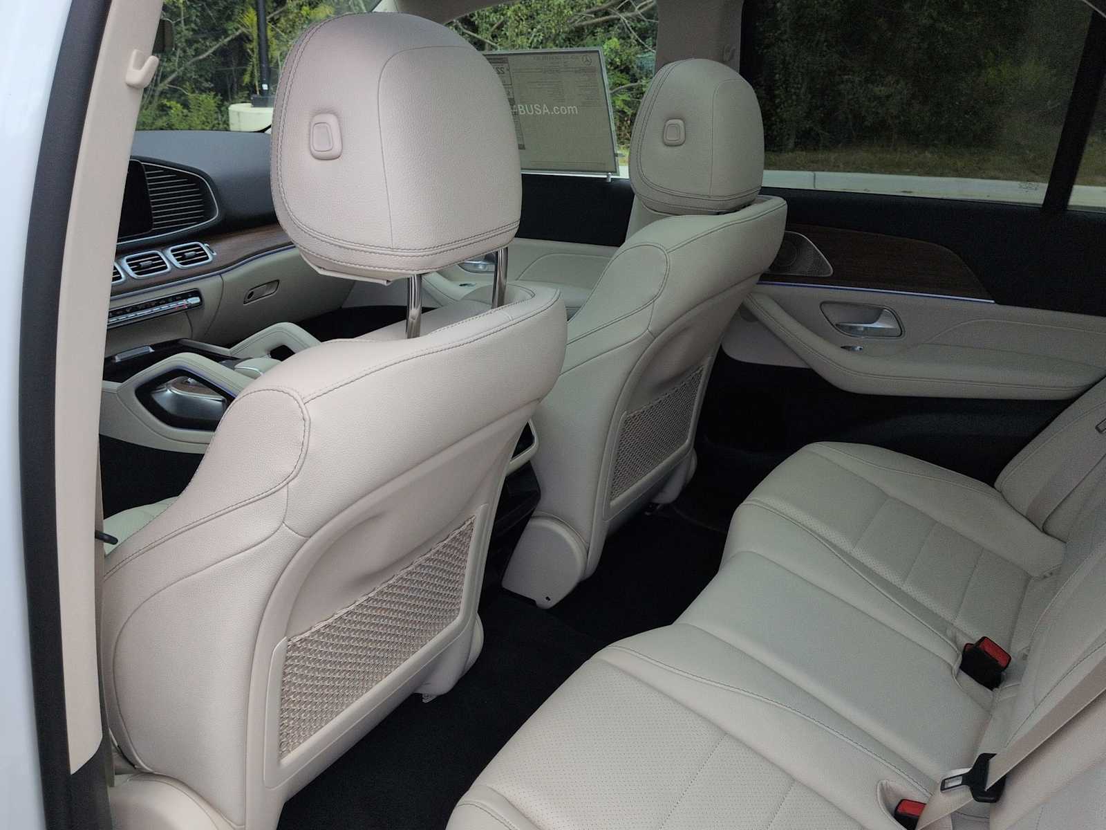 Thumbnail: 2026 Mercedes-Benz GLE - 19