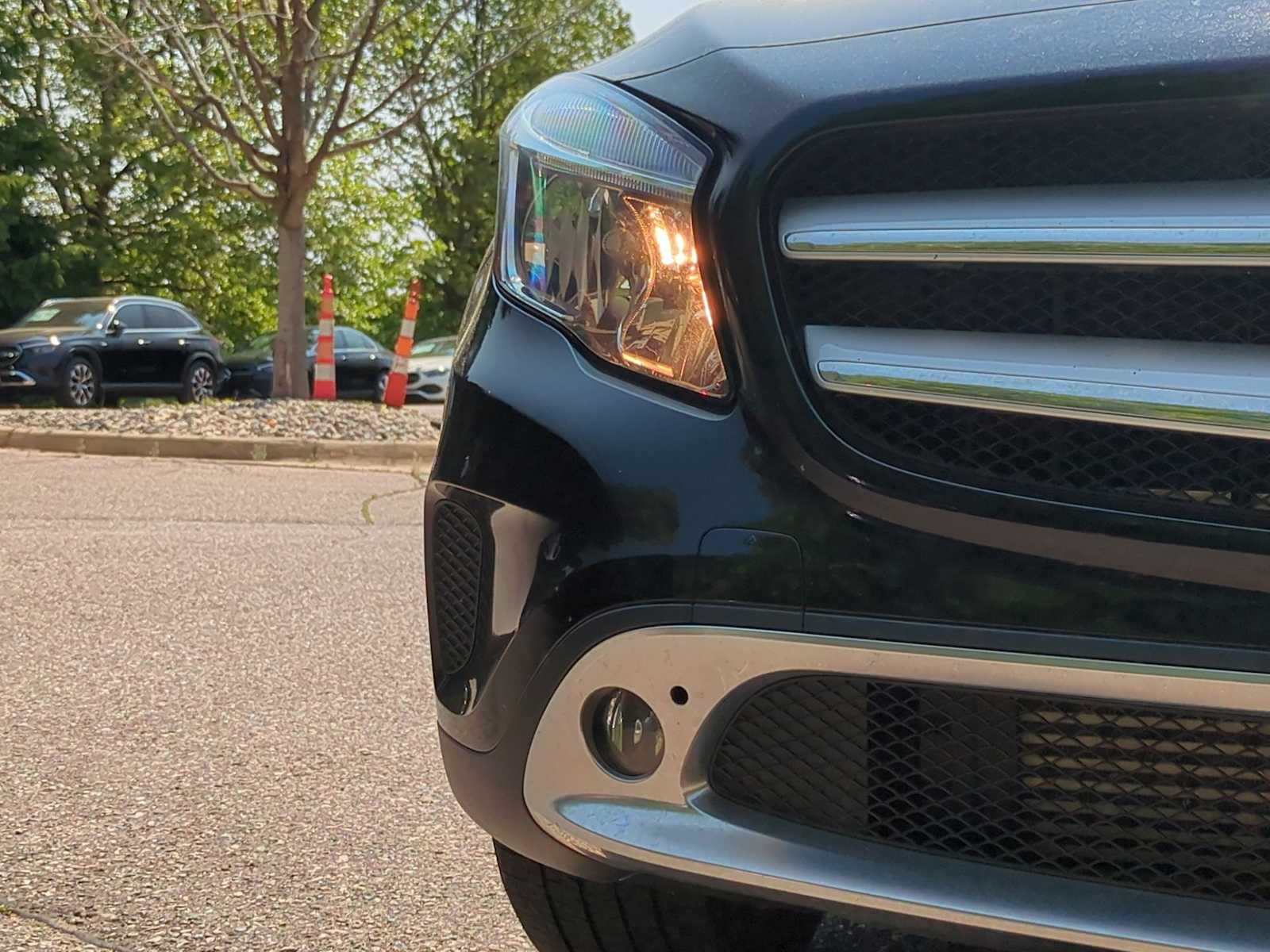 Thumbnail: 2015 Mercedes-Benz GLA - 11