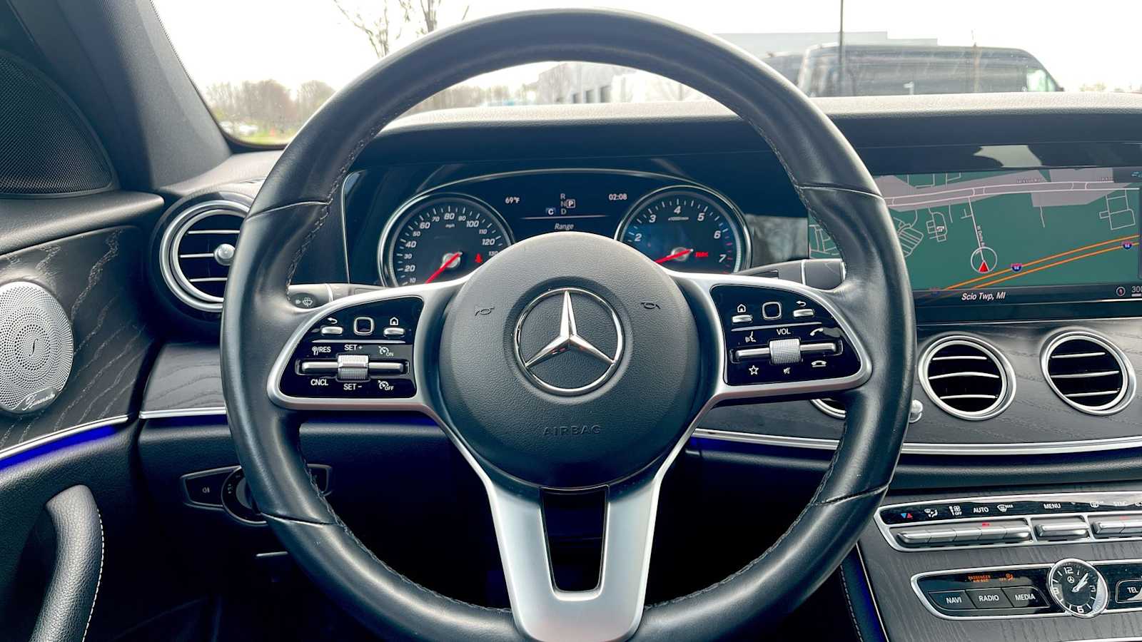 Thumbnail: 2019 Mercedes-Benz E-Class - 38