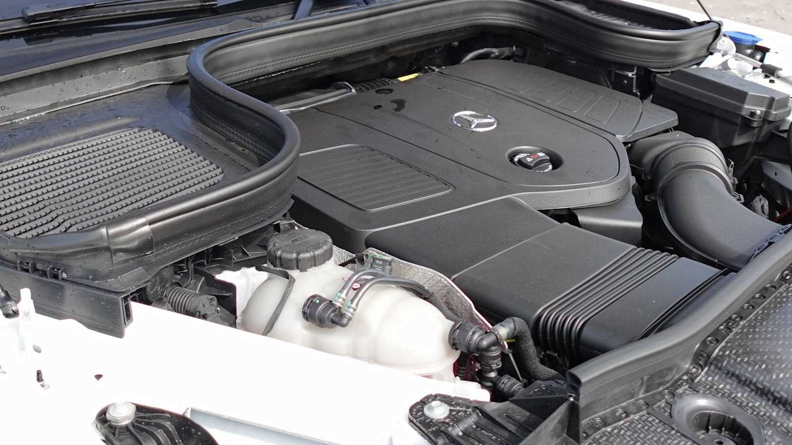 Thumbnail: 2026 Mercedes-Benz GLE - 14