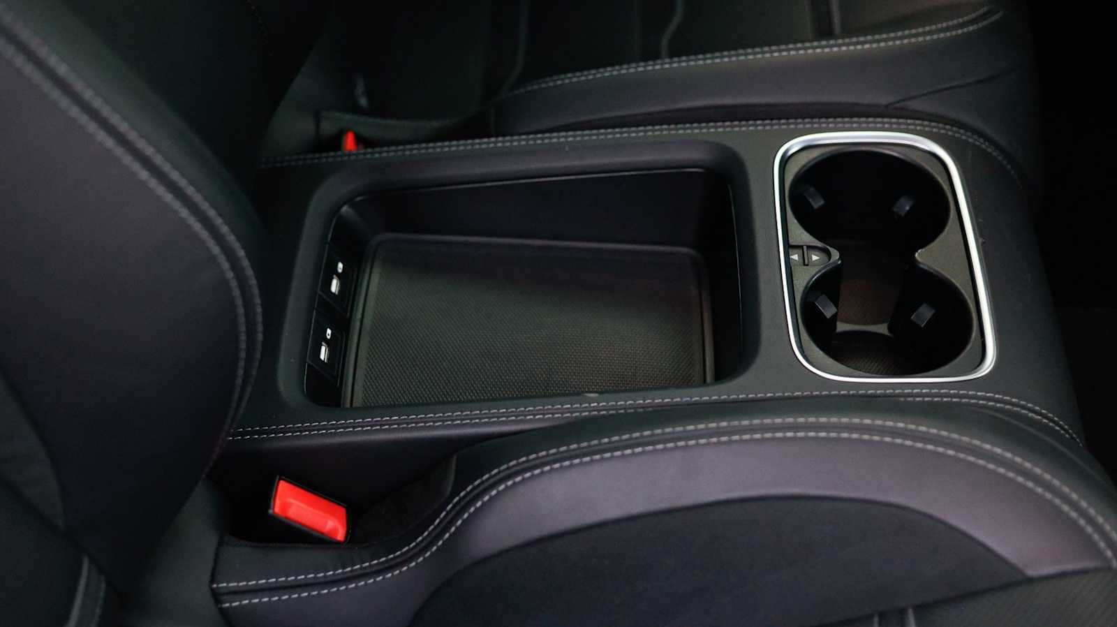 Thumbnail: 2023 Mercedes-Benz AMG GT - 39