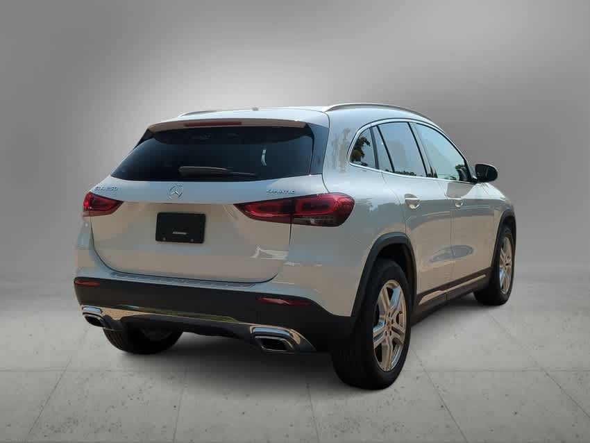 2023 Mercedes-Benz GLA 250 4MATIC 8